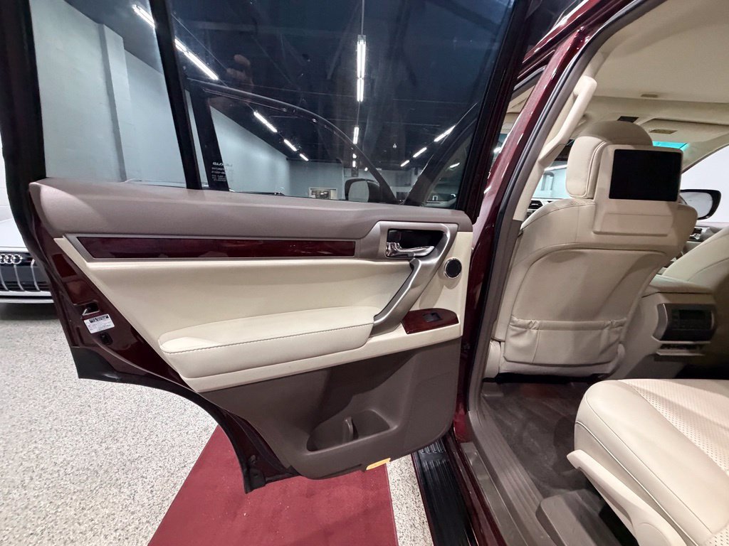 Used 2012 Lexus GX 460 Premium AWD/4WD image 28