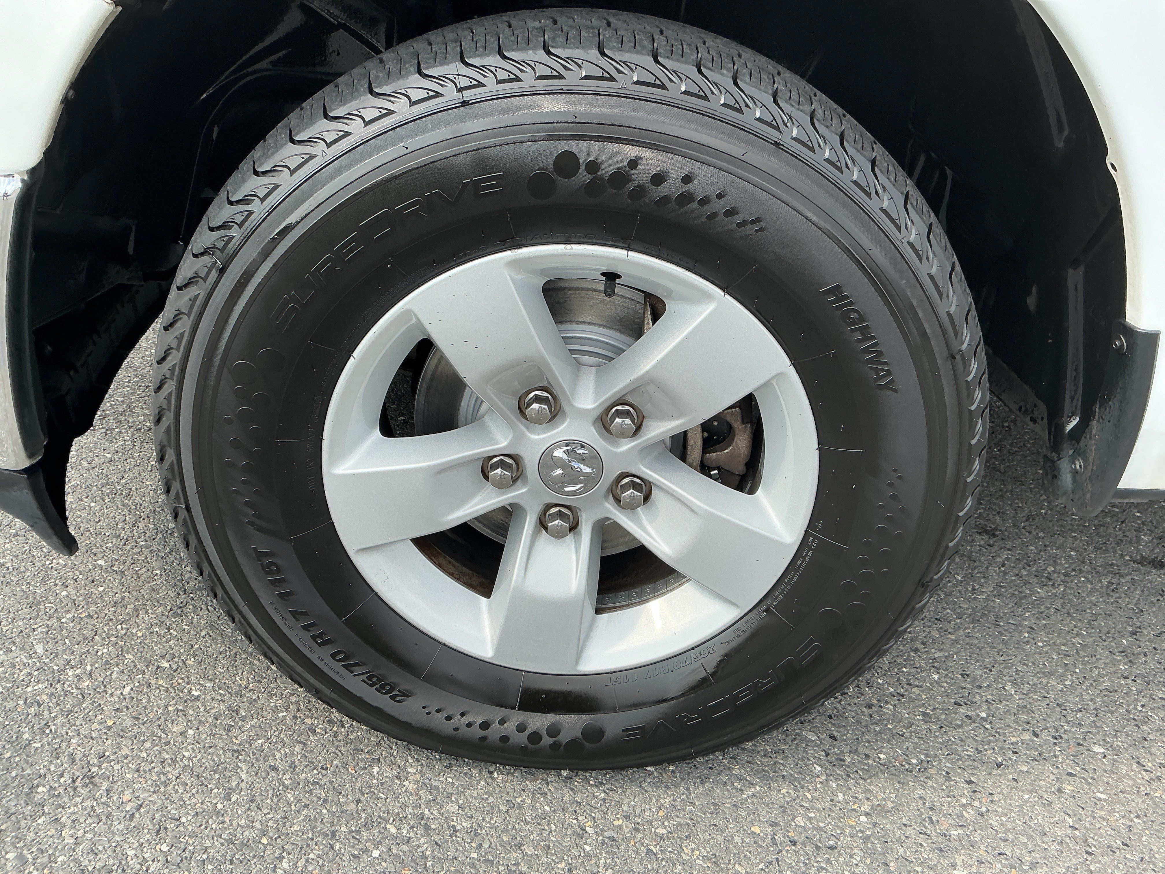 Used 2023 RAM 1500 Classic SLT w/ Trailer & Traction Group AWD/4WD image 9