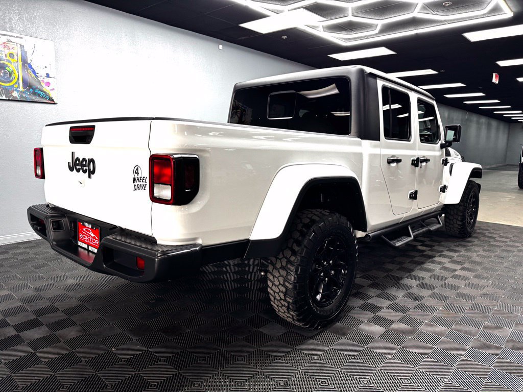 Used 2022 Jeep Gladiator Sport AWD/4WD image 14
