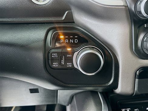 Used 2019 RAM 1500 Big Horn image 16