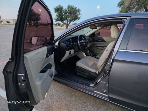 Used 2015 Honda Accord EX-L image 9