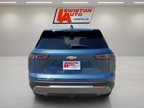 New 2026 Chevrolet Equinox LT w/ Convenience Package II AWD/4WD image 12