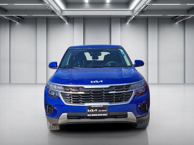 Certified 2024 Kia Seltos LX AWD/4WD image 2