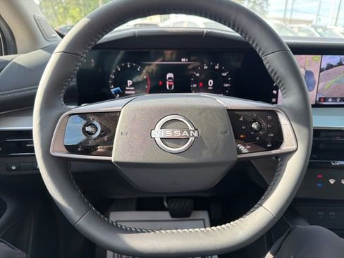 Certified 2025 Nissan Murano SL w/ Cargo Package AWD/4WD image 18