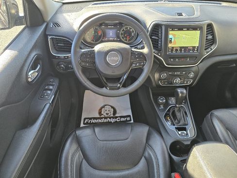 Used 2023 Jeep Cherokee Altitude Lux image 3