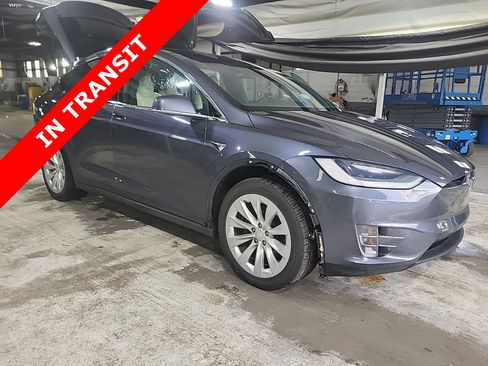 Used 2020 Tesla Model X Long Range AWD/4WD image 5