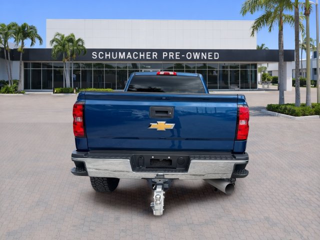 Used 2019 Chevrolet Silverado 2500 LT w/ LT Convenience Package AWD/4WD image 5