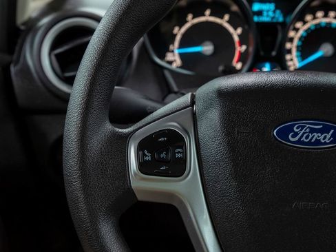 Used 2018 Ford Fiesta SE image 16