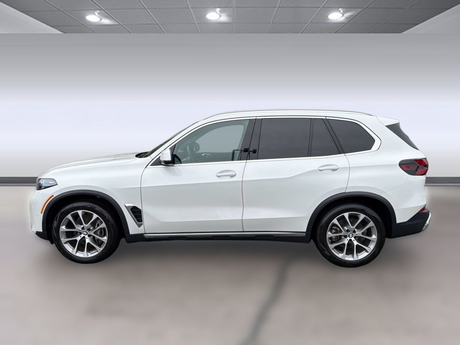 Used 2026 BMW X5 sDrive40i w/ Premium Package RWD image 2