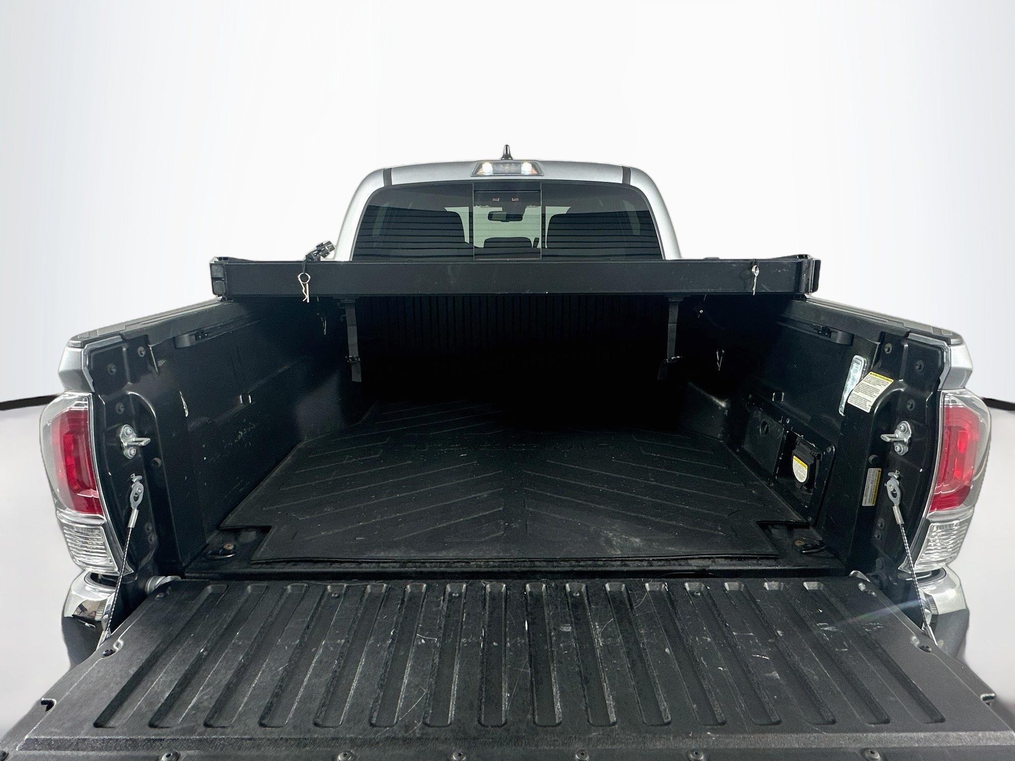 Used 2022 Toyota Tacoma TRD Off-Road AWD/4WD image 27