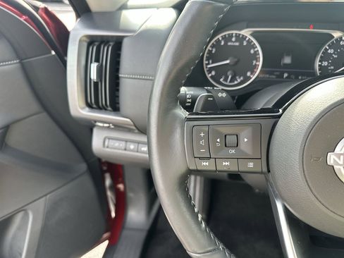 Certified 2024 Nissan Pathfinder SL image 22