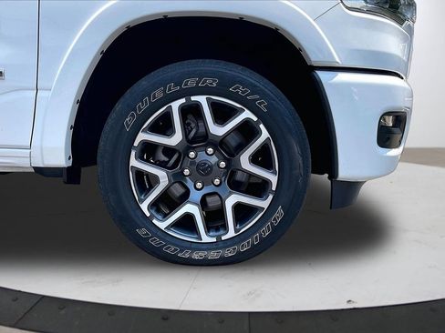 Used 2025 RAM 1500 Laramie w/ Sport Appearance Package AWD/4WD image 36