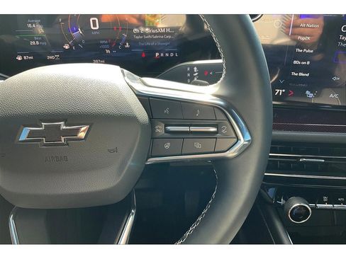 Used 2026 Chevrolet Traverse Z71 w/ Driver Confidence Package image 21