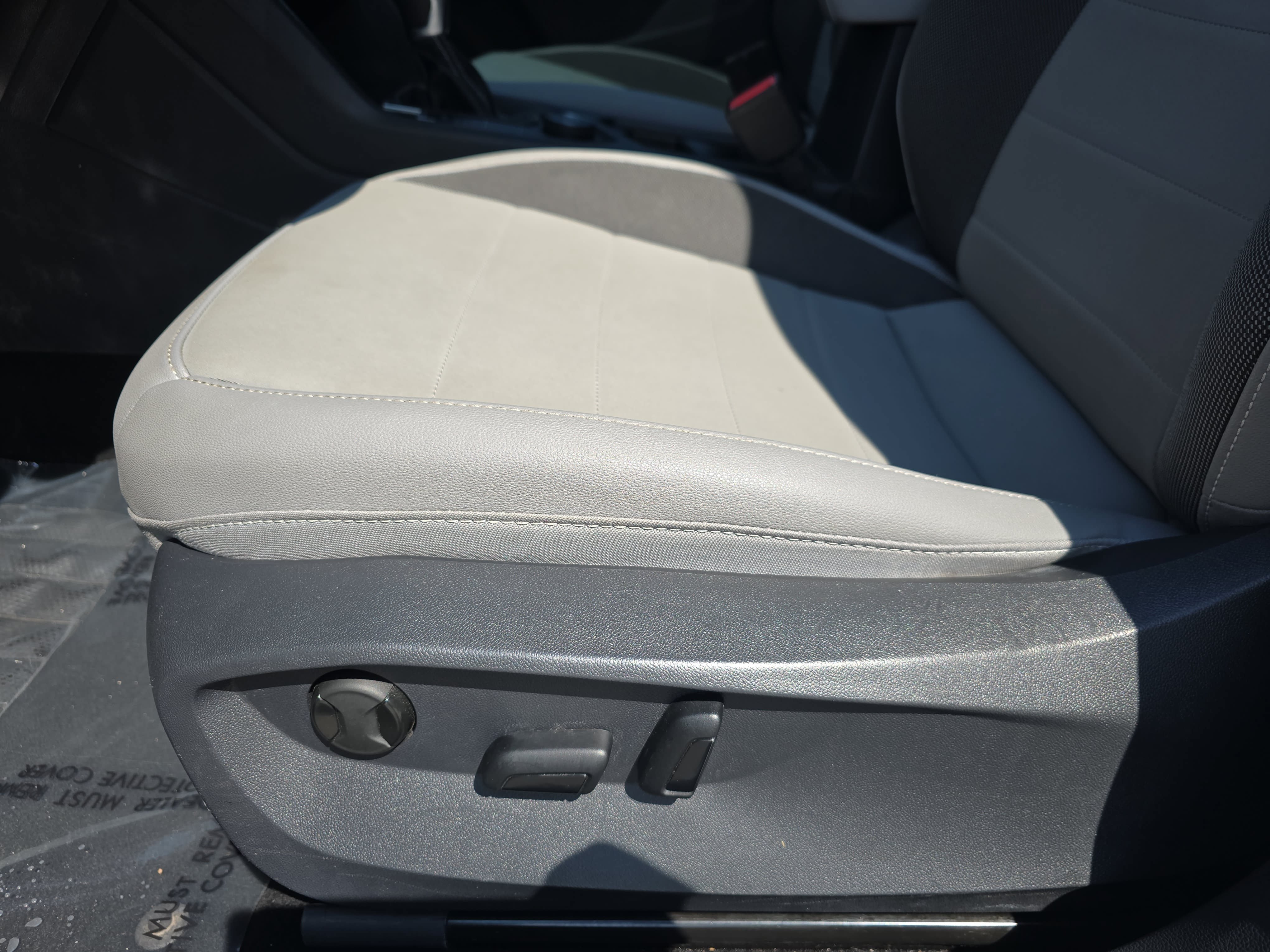 Used 2024 Volkswagen Taos SE AWD/4WD image 27