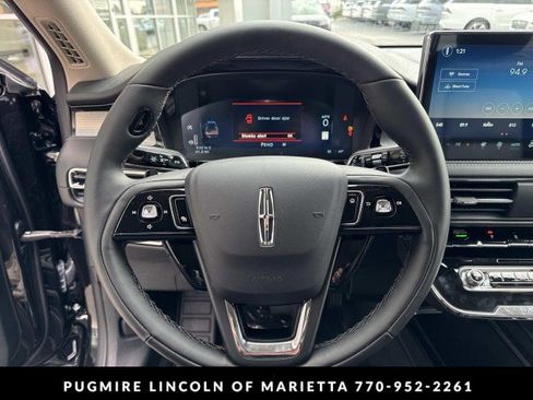 New 2026 Lincoln Corsair Premiere image 24