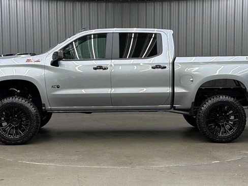 Used 2026 Chevrolet Silverado 1500 LT Trail Boss AWD/4WD image 2