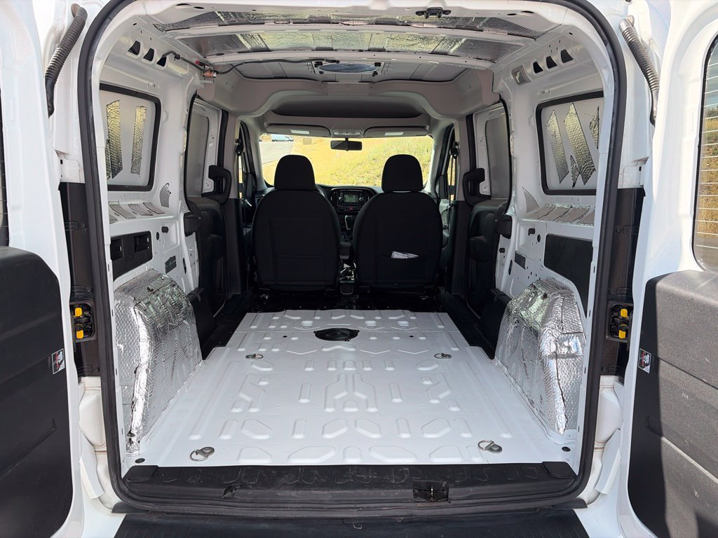 Used 2018 RAM ProMaster City Tradesman SLT w/ Lights & Wheels Group FWD image 13