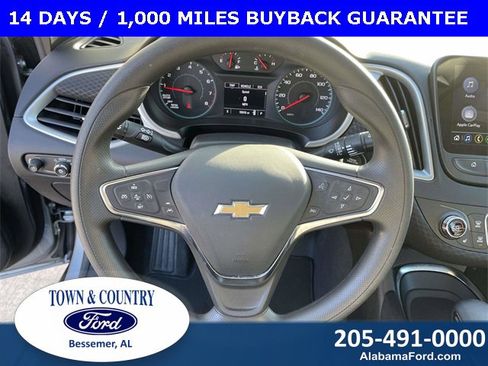 Used 2023 Chevrolet Malibu LT image 18