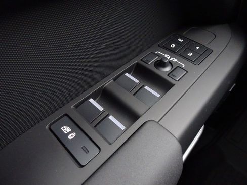 New 2026 Land Rover Defender 110 S image 26