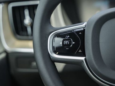 New 2026 Volvo XC60 B5 Plus w/ Protection Package Premier AWD/4WD image 30
