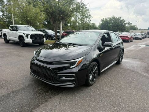 Used 2026 Toyota Corolla SE FWD image 1