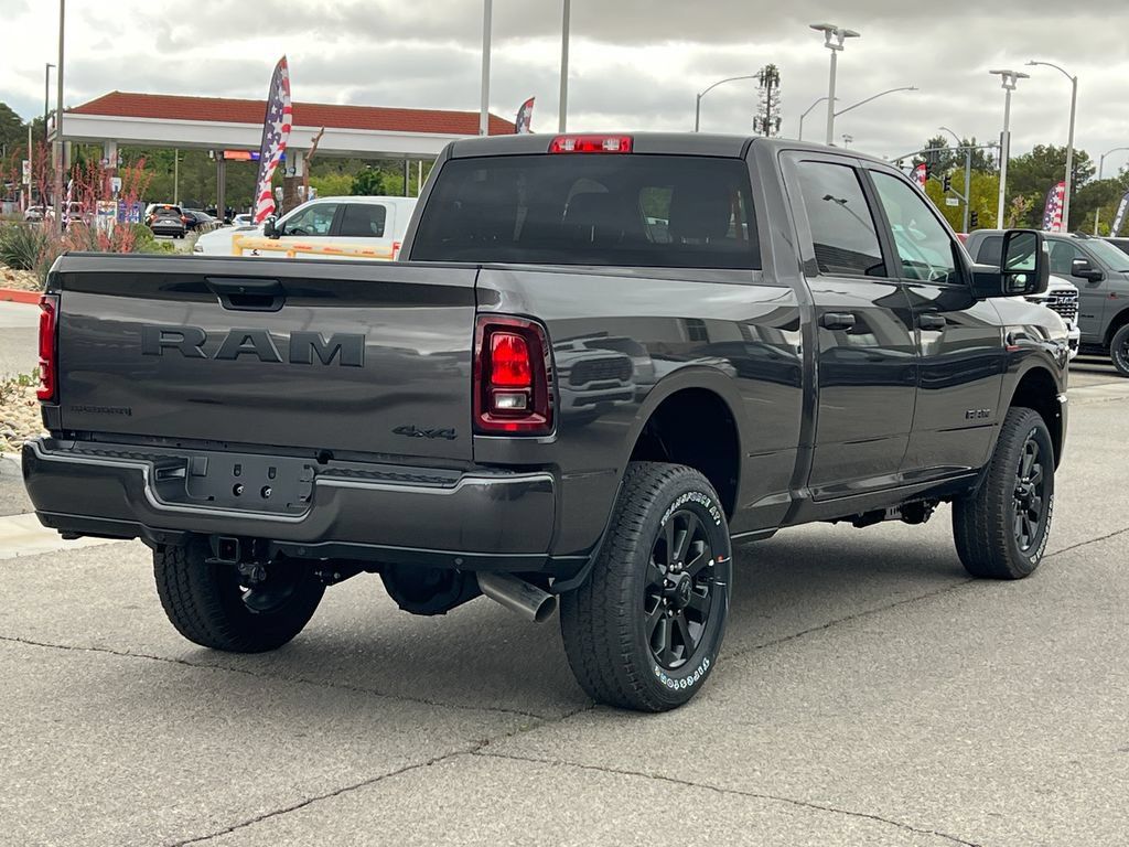 New 2026 RAM 3500 Big Horn AWD/4WD image 7