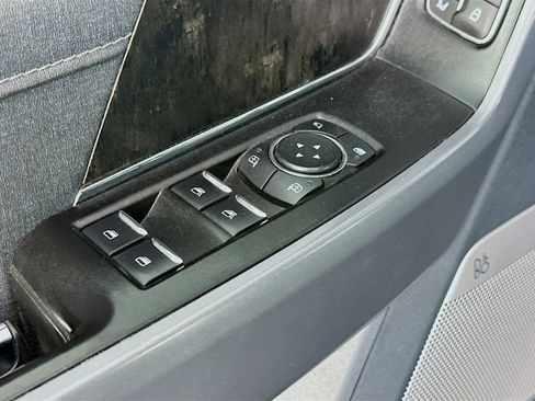 Used 2021 Ford F150 Lariat AWD/4WD image 18