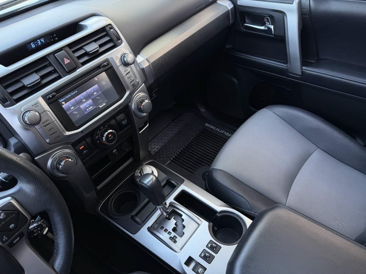 Used 2019 Toyota 4Runner SR5 Premium w/ Convenience Package AWD/4WD image 15