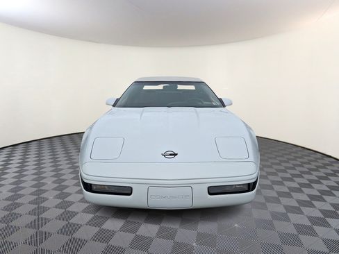 Used 1991 Chevrolet Corvette Convertible RWD image 2