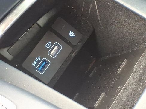 Used 2023 Genesis GV70 2.5T w/ Sport Prestige Package image 7