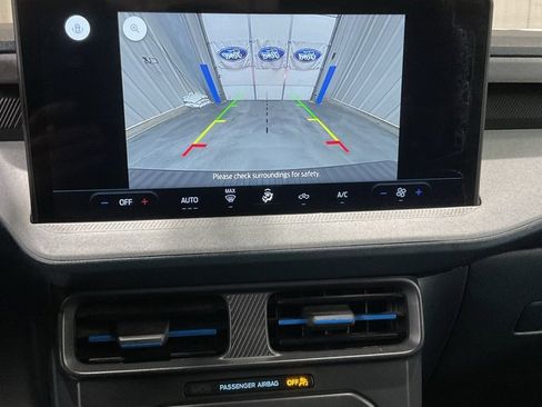 Used 2025 Ford Maverick XLT w/ Equipment Group 302A image 18