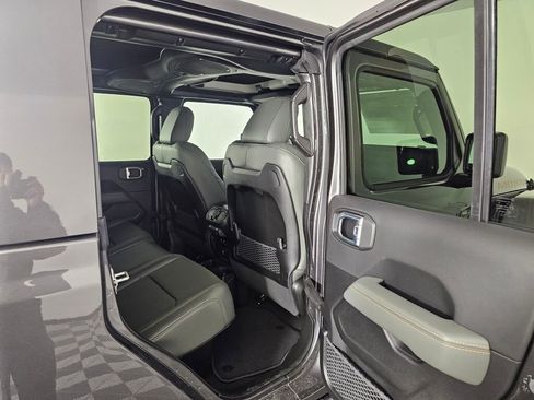 New 2026 Jeep Gladiator Mojave AWD/4WD image 35