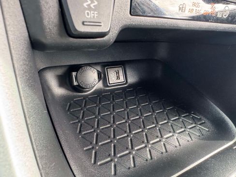 Certified 2025 Toyota RAV4 XLE AWD/4WD image 37