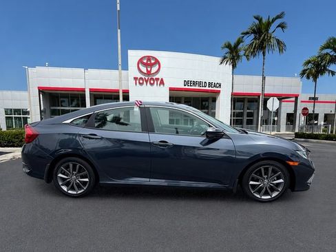 Used 2020 Honda Civic EX image 8