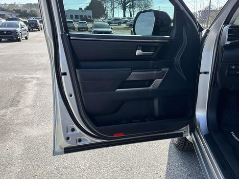 Used 2022 Toyota Tundra SR5 image 5