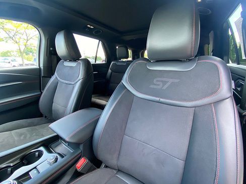 Certified 2025 Ford Explorer ST w/ Sun And Sound Package image 24