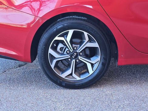 Used 2021 Kia Forte LXS image 14