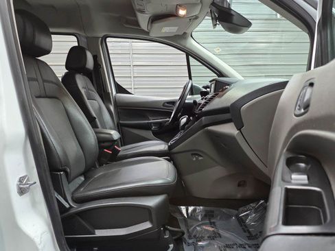 Used 2019 Ford Transit Connect XL FWD image 16
