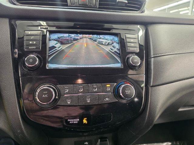 Used 2020 Nissan Rogue S FWD image 19