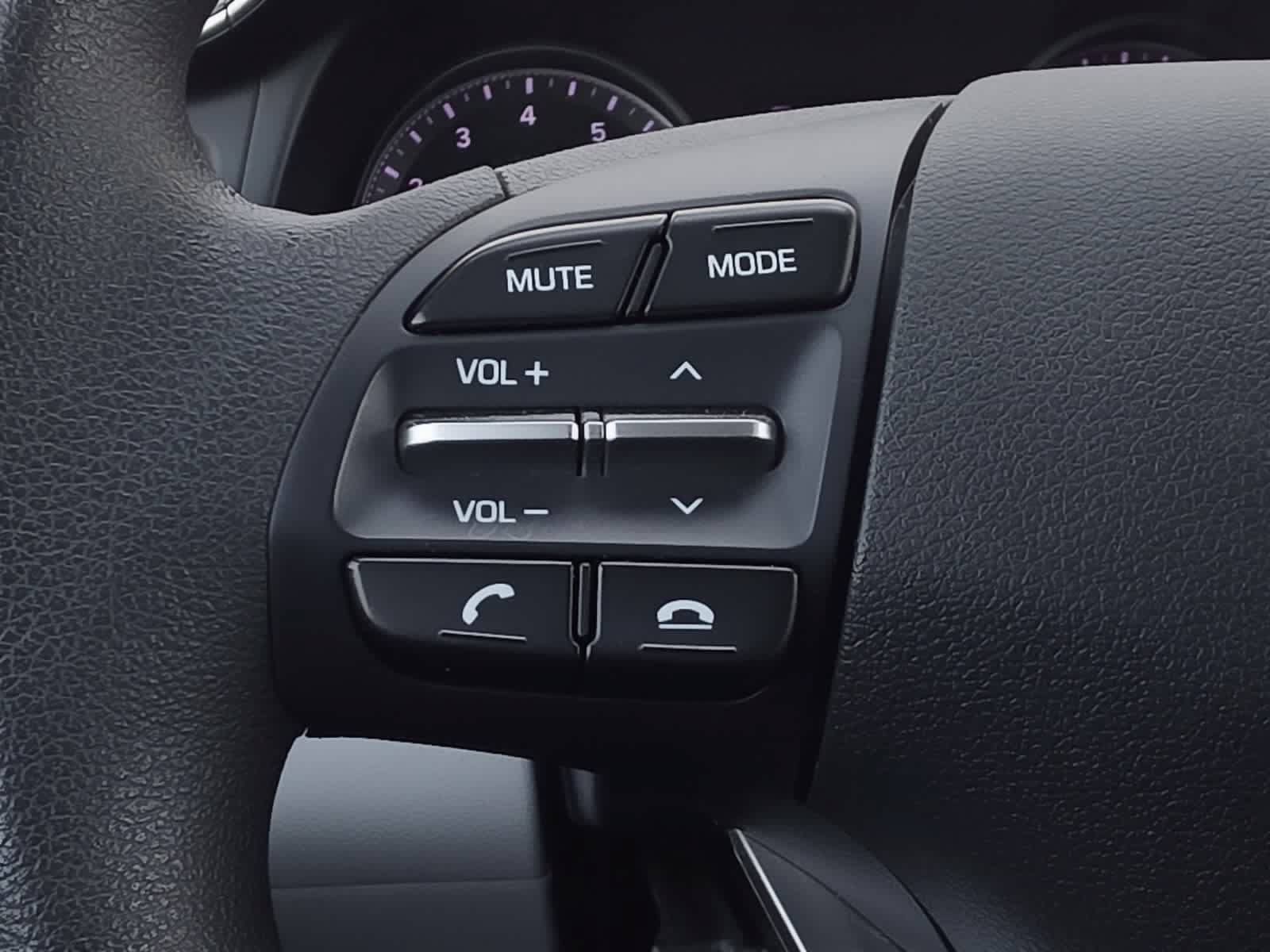 Used 2019 Hyundai Elantra SE FWD image 22