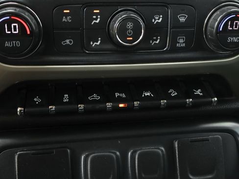 Used 2017 GMC Sierra 1500 Denali AWD/4WD image 41