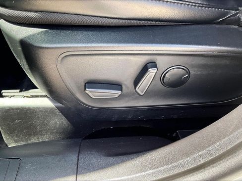 Used 2023 Ford Escape ST-Line AWD/4WD image 34