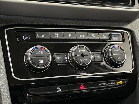 Used 2023 Volkswagen Atlas SEL R-Line image 20