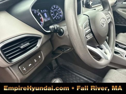 Used 2020 Hyundai Santa Fe SE image 20