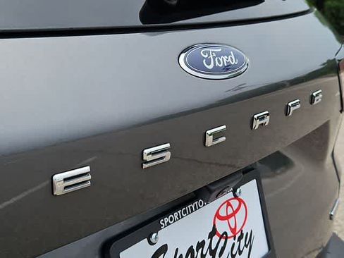 Used 2022 Ford Escape SE AWD/4WD image 11