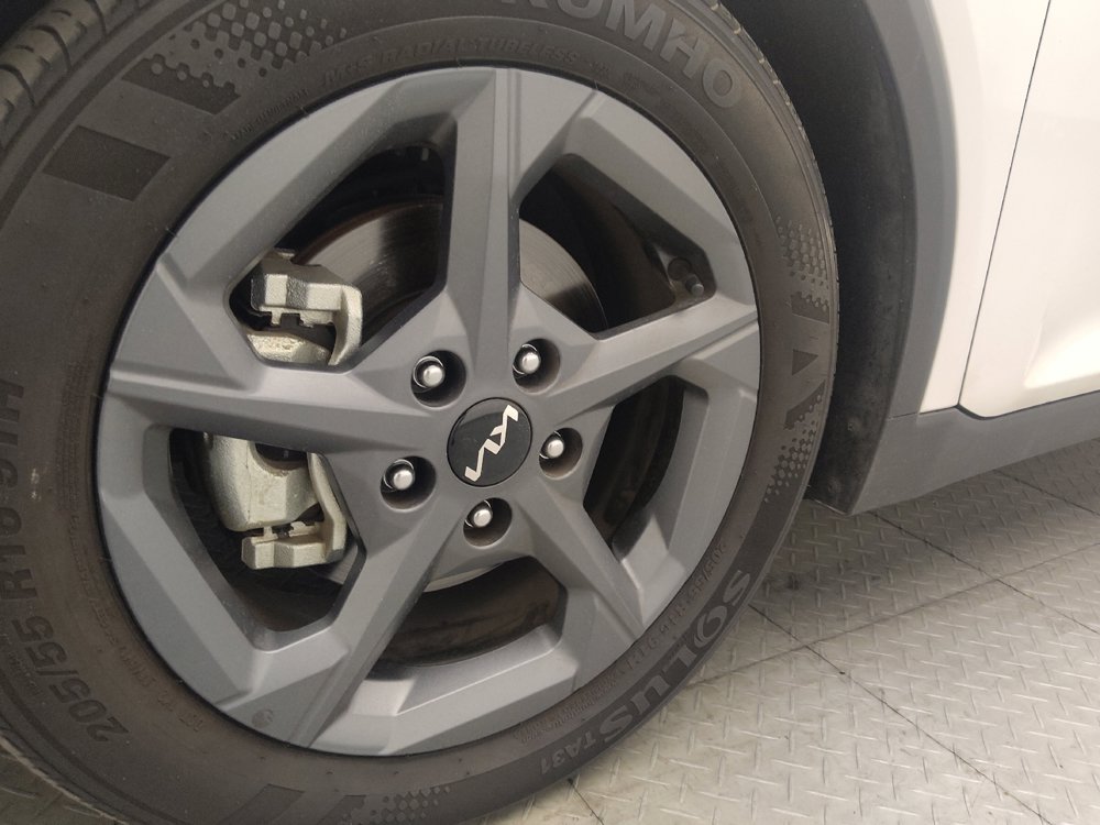 Used 2025 Kia K4 FWD image 31