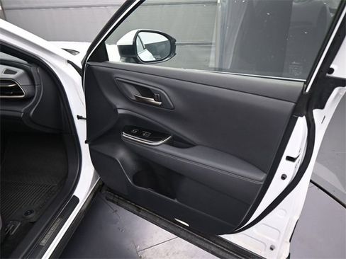 Used 2024 Toyota Crown XLE image 34