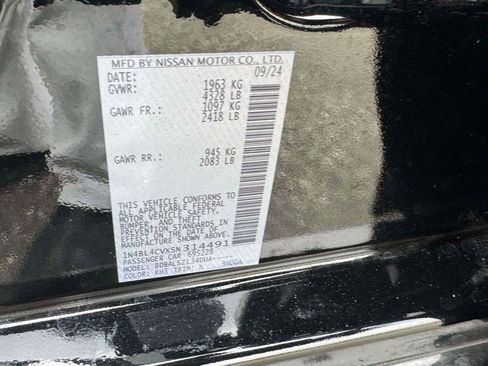 Certified 2025 Nissan Altima 2.5 SR image 18