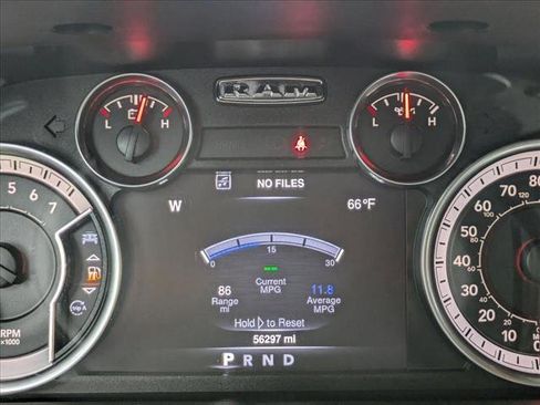 Used 2020 RAM 1500 Classic SLT w/ Luxury Group image 10