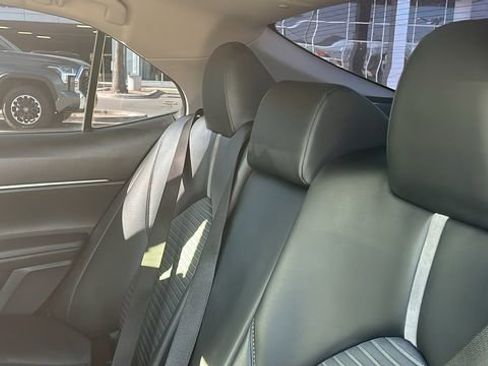 Used 2021 Toyota Camry SE w/ Carpet Mat Package (TMS) FWD image 18